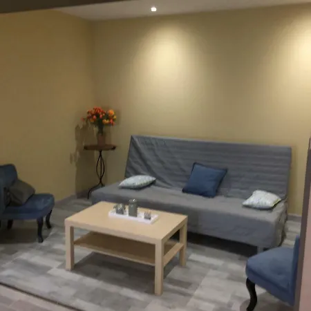 Appart 4 Personnes A 3 Minutes A Pied De La Cite Medievale