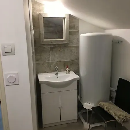 Appart 4 Personnes A 3 Minutes A Pied De La Cite Medievale 아파트 *